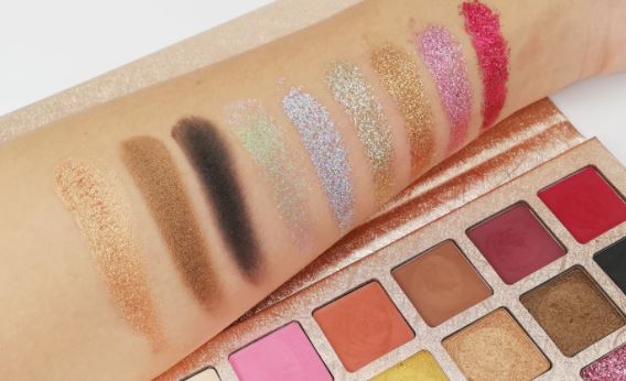 ROXANNE MAEKUP PALETTE ( COLORS ONLY)